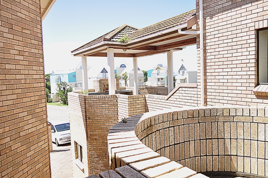 5 Bedroom Property for Sale in Ferreira Town Eastern Cape